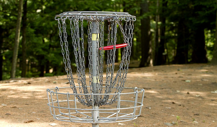 how to make a portable disc golf basket