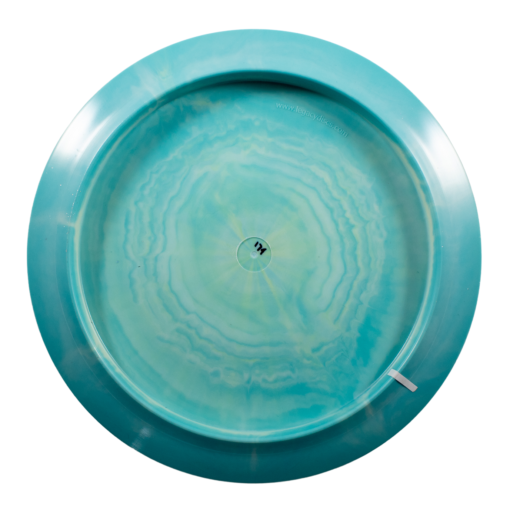 5c756f3e d836 58c9 941a d5e0fb517441 The Legacy Outlaw is a distance driver designed for advanced players. It hold and solid and consistent line with a thick rim and a mild dome. Legacy Discs Icon Plastic is the most premium blend in their line up. This plastic has optimal grip and great durability. Icon plastic is similar to Innova's star plastic. Flight Numbers: Speed 12, Glide 5, Turn -1, Fade 3. Note: Stamp colors will vary.